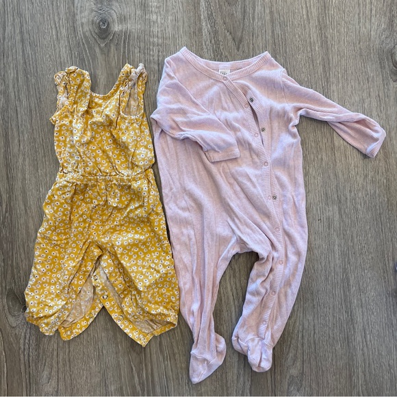 Lot Of 20 Baby Girls 6-9 Month Clothes - Romper Dresses Mixed - Picture 5 of 10